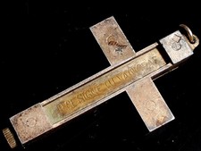 KREUZ RELIQUIE KRUZIFIX ANTIK  RELIQUIENKREUZ  MIT LATEINISCHE INSCHRIFT 65 mm.