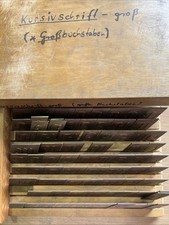 Friedrich Deckel Schablonen Schrift kursiv Messing 82tlg. für Graviermaschine