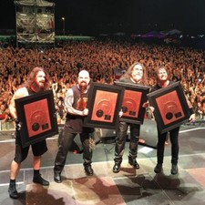 SLAYER – Gold Award/Relief