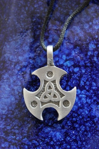 Keltisches amulett sonnenrad - keltisches,