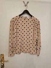 Zauberhafte Bluse in rehbraun