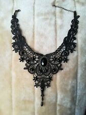 Gothic Kragencollier Schwarz Spitze Choker Kragen Barock Halskette Anhänger Goth