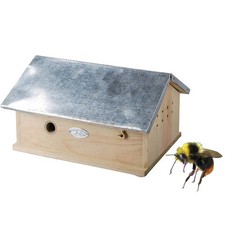 Hummelhaus aus Kiefernholz