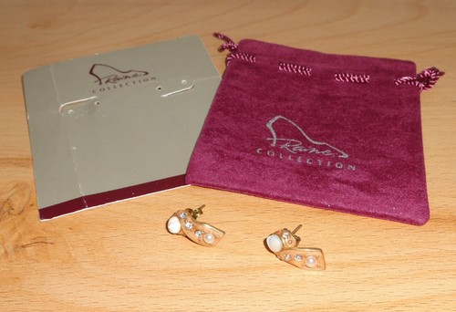 Just the right shoe schmuck - just,