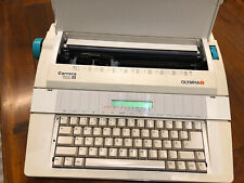 Elektrische Schreibmaschine Carrera II MD mit Display Baujahr 80 ziger Jahre