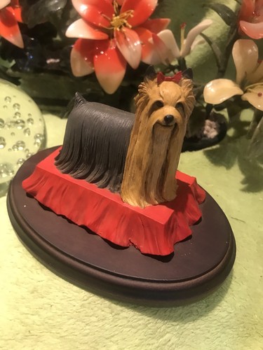 Figur yorkshire terrier auf - figur,