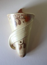 kunstvoll gestaltete Wandvase