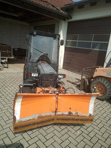 Hako traktor mit zubehör - hako,