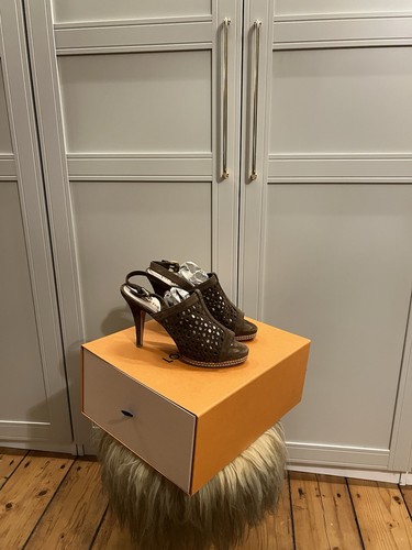 Prada highheels peeptoe - prada,