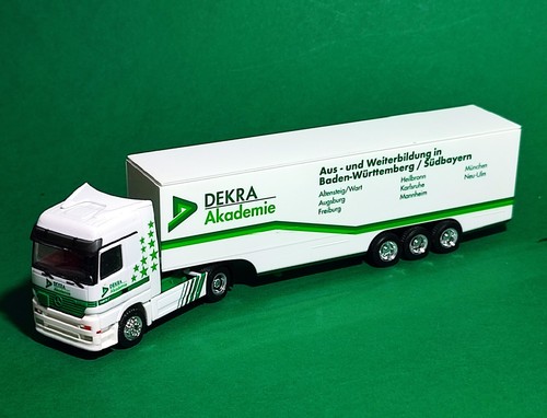Mercedes actros dekra akademie - mercedes,