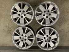 Satz Alufelgen Renault