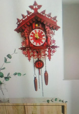 Kuckucksuhr Vintage in rot mit