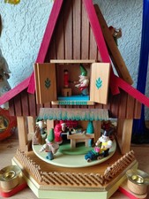 Adventshaus Pyramide