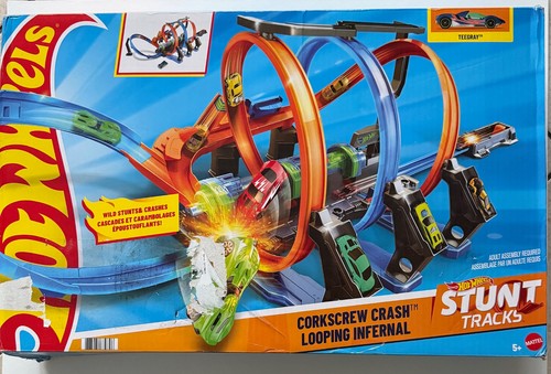 Hot wheels triple - looping, –