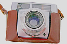 Zeiss Ikon Contessa als Set, in Lederhülle mit Blitzgerät, Stativ etc.