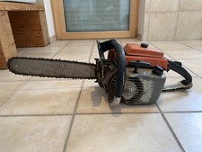 Oldtimer-Forstsäge aus den