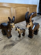 Steinbockfamilie, Holz