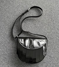 Bree Umhängetasche Leder Schwarz glänzend - wie NEU