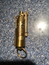 Altes Feuerzeug aus Messing