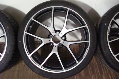 Mercedes sls 197 - w,