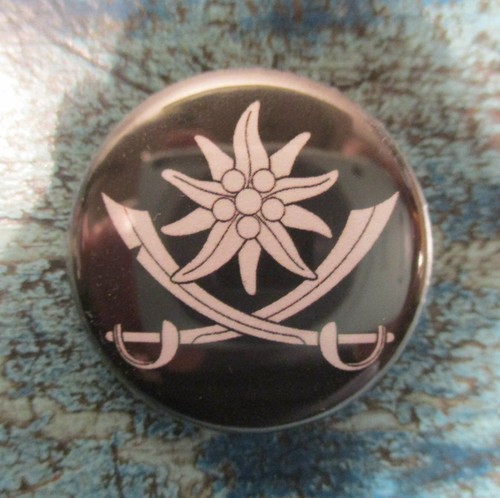Seltener button - seltener,