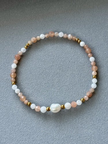 Armband mit mondstein - ✨,