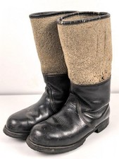 Paar Winterstiefel  Wehrmacht. Ungereinigtes,Paar mit Mottenschäden im Filz, Soh
