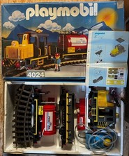Playmobil 4024 - Diesel Train Set mit zusätzlichen Waggons & Schienen Eisenbahn