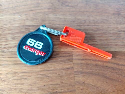 Kidco burnin key cars - key,