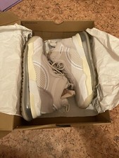 Jordan Aerospace 720 White