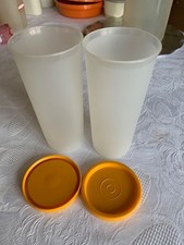 Tupperware 2 Becher mit gelben Deckel 15 cm  7 cm Durchmesser