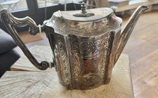 Antike, versilberte Teekanne