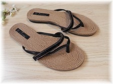 flache Zehentrenner Sandalen