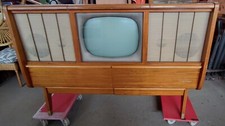 60er J. Röhrenfernseher mit Rundfunkteil Tonbandgerät und Plattenspieler