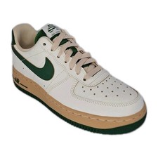 Nike Air Force 1 ’07 LV8