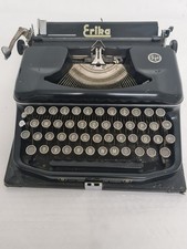 Schreibmaschine Erika 8  von