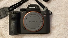 SONY Alpha A7 R III ILCE-7RM3 Body Vollformat 42,4 MP 6830 Auslös. wie NEU +Zub.