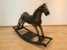 Antikes handgeschnitztes