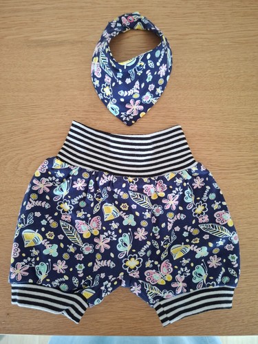 Baby pumphose mit halstuch - baby,