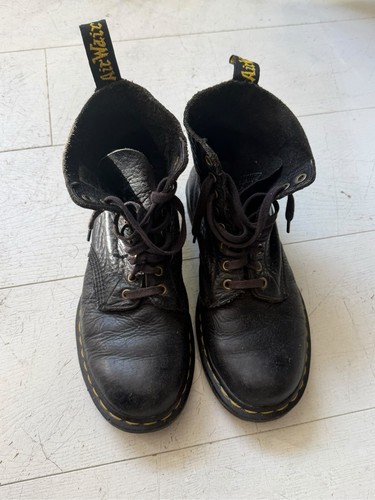 Martens black leather - dr,