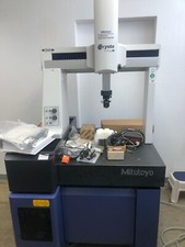 Koordinatenmessmaschine. MITUTOYO CRYSTA-PLUS M544   / Renisha MH20i Tastkopf
