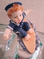 Dekofigur Surfer Matrose