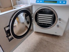 Melag Vacuklav 30-B/  MELAdem 40