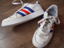 Adidas Leder Sneaker Weiß mit Streifen in Rot / Blau Gr. 37 1/3 