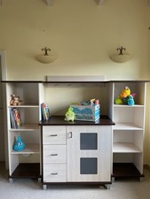 Kinderzimmer Kleiderschrank, Kommode, Regale, Board, kleines Bett, Marke Paidi