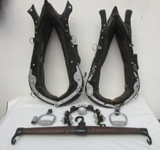 Dachbodenfund altes Pferdezubehör,Kumet, Schellen, Steigbügel Ziehstange um 1920