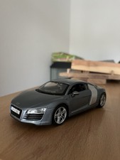 Audi R8 Modellauto 1:24 Maisto