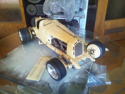 Pocher1 alfa romeo - pocher1:8*alfa, c8