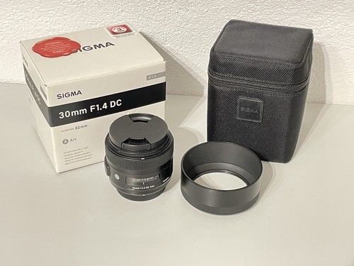 Sigma 30mm art - f/1.4,