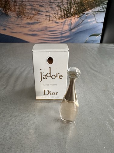 Adore eau toilette - j, de